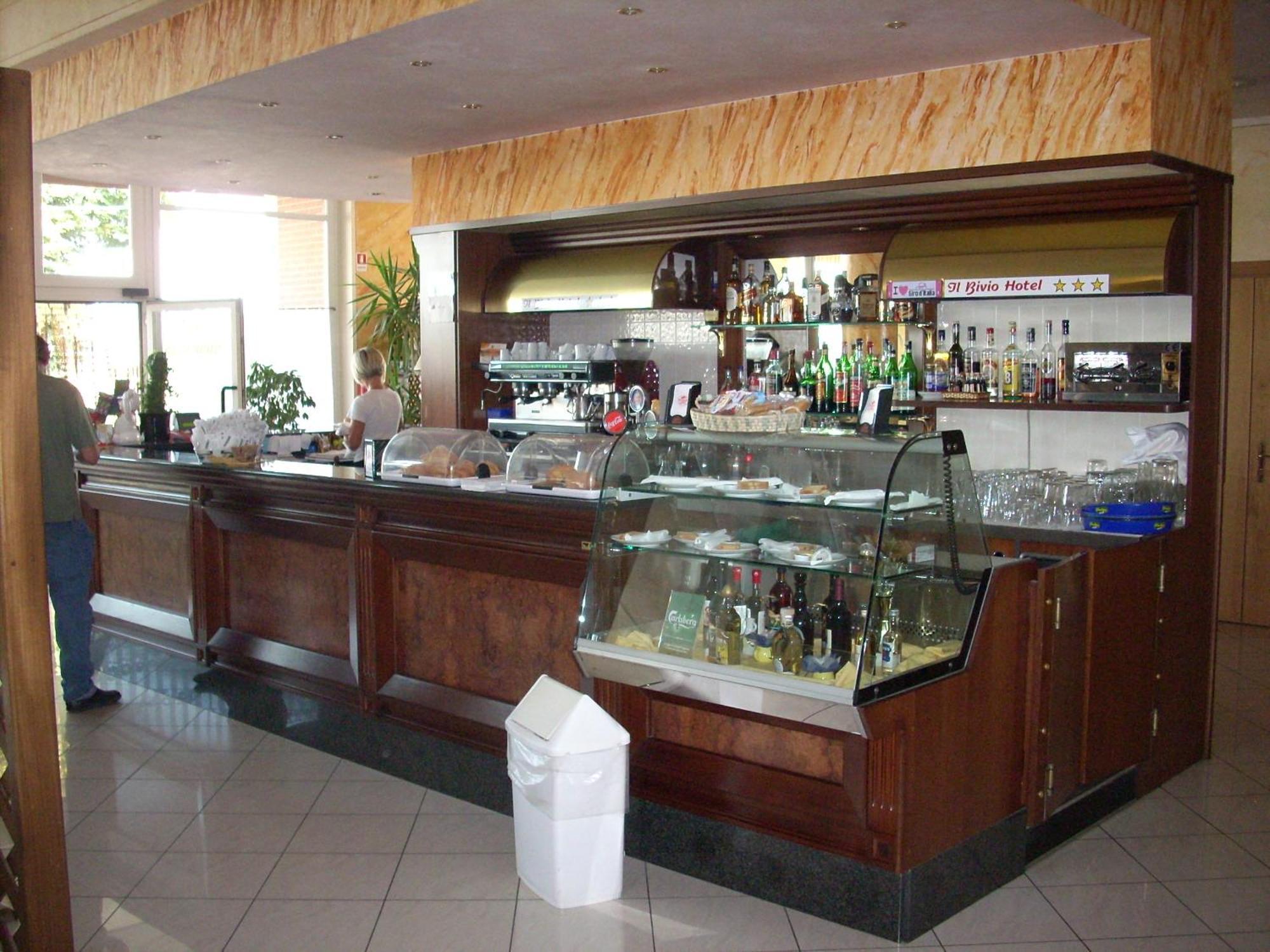 Il Bivio Hotel Карманьола Экстерьер фото